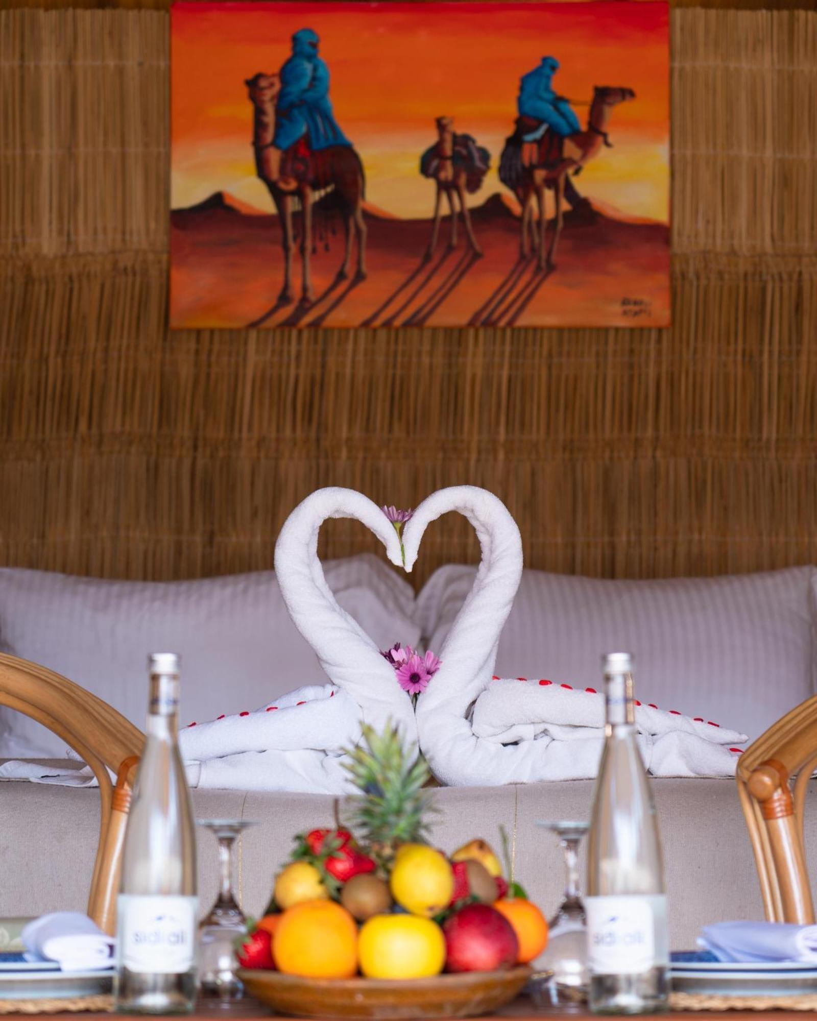 Le Bedouin Agafay Villa Marrakesh Exteriör bild