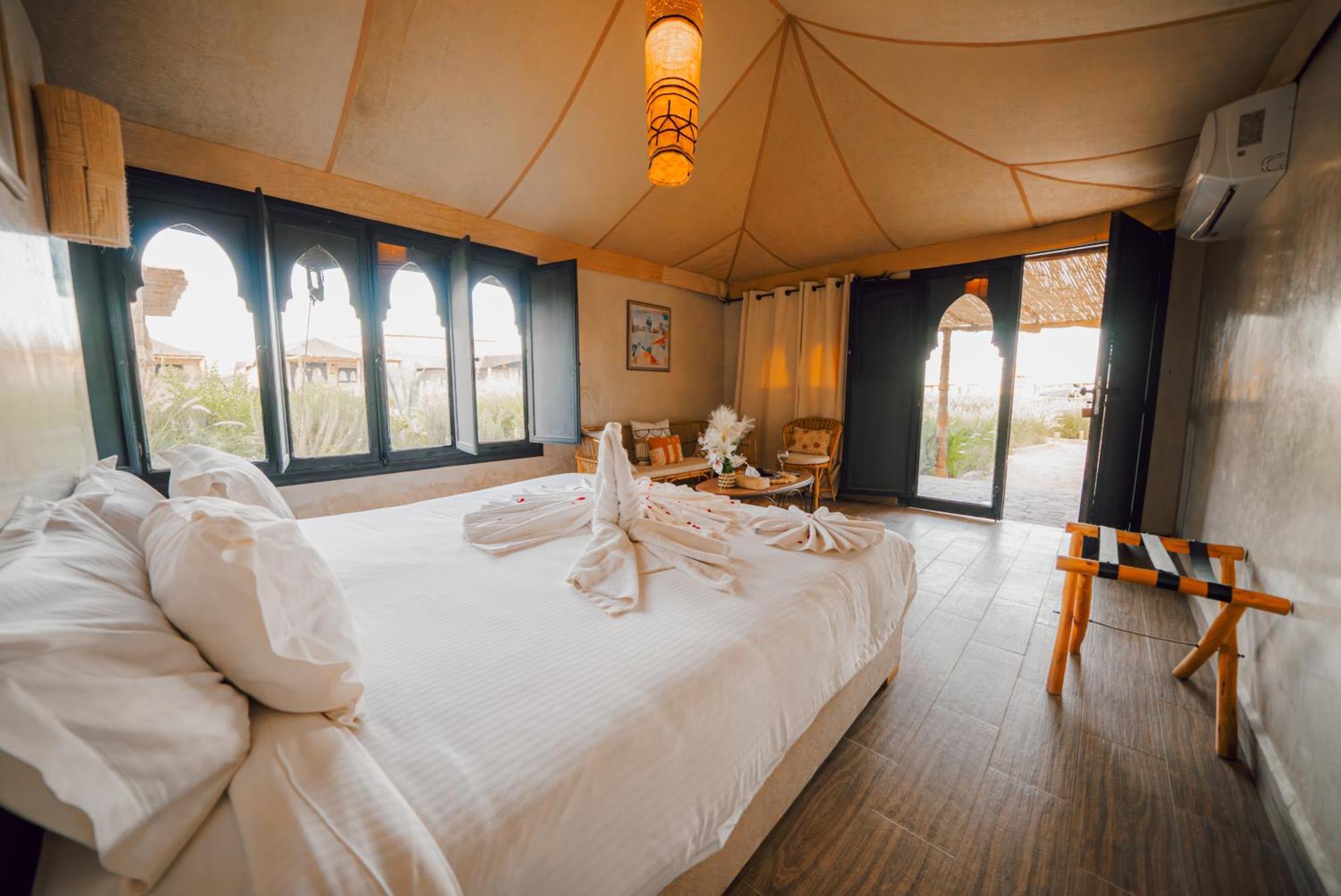 Le Bedouin Agafay Villa Marrakesh Exteriör bild