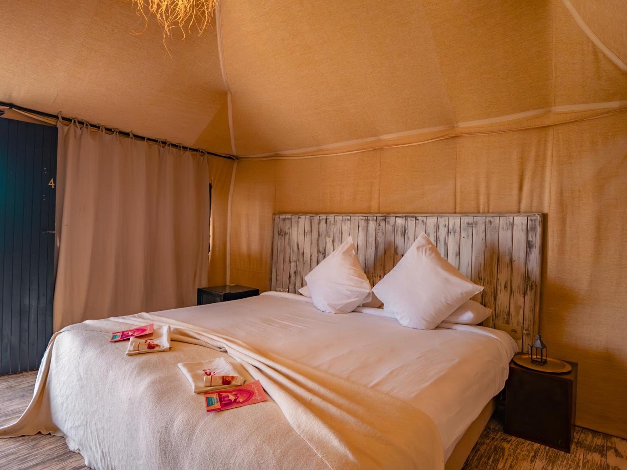Le Bedouin Agafay Villa Marrakesh Exteriör bild